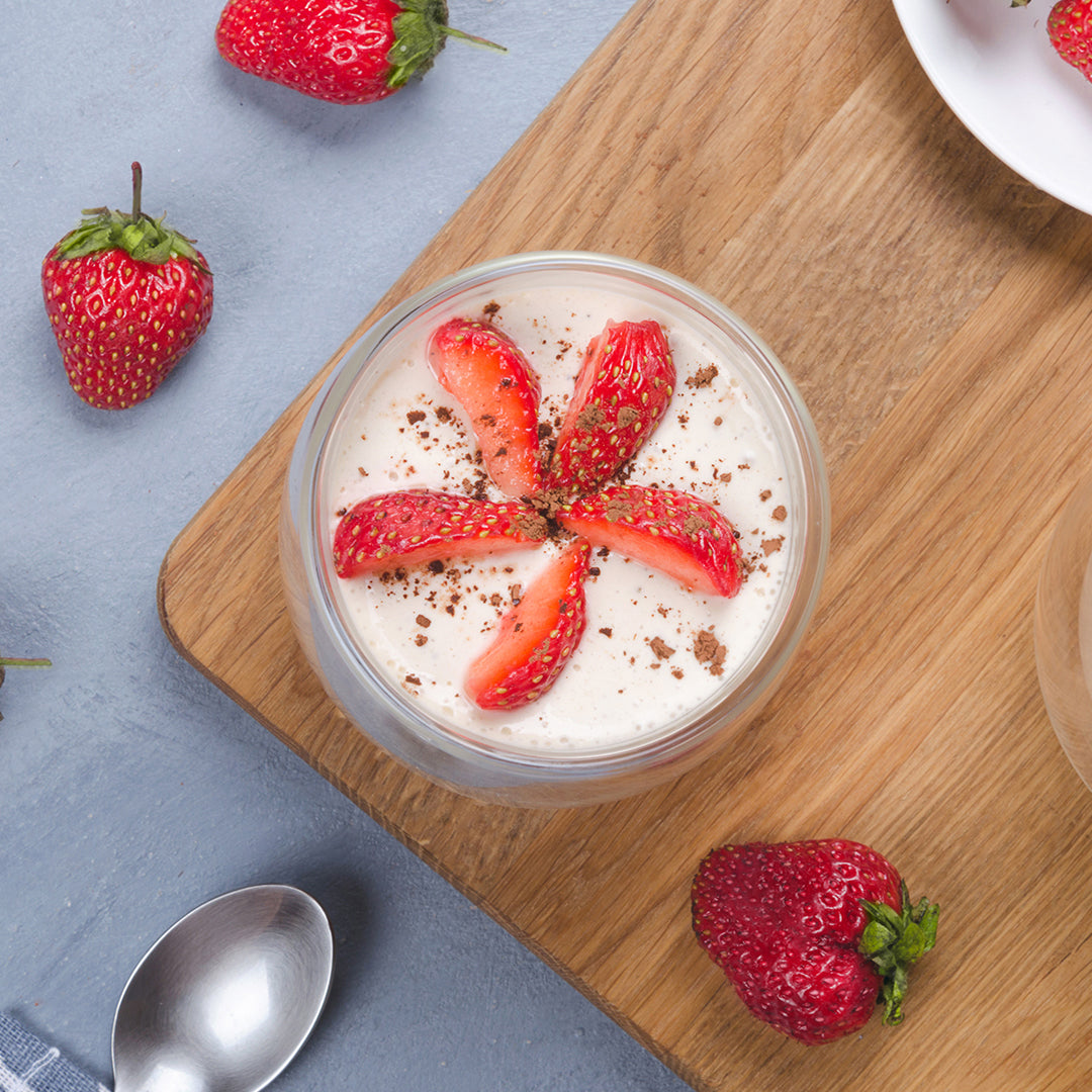 A Sweet and Healthy Summer Treat: Frozen Yogurt Dipped Strawberries Recipe
